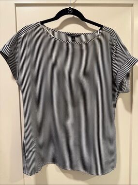 Black & White Stripe Short Sleeve Blouse - Women's